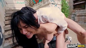 Yenifer loves public anal