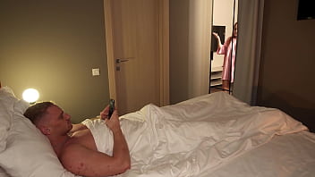 Nonton He Prefers Fucking Me Over His Phone Games thumbnail