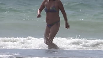 On the beach super excited i masturbate in front of my stepson and he cums in my hairy pussy