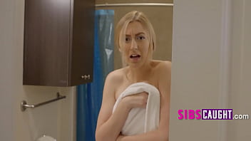 Using stepsisters sexapades to fuck her now