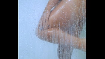 Tanned campus hottie rinses off in her bikini after a long day