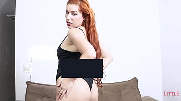 Ruiva pawg dando muito o cuzinho
