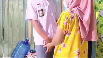 Kakak ipar ajak ngentot ketika mau berangkat ke sekolah