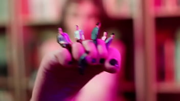 Giantess foot worship