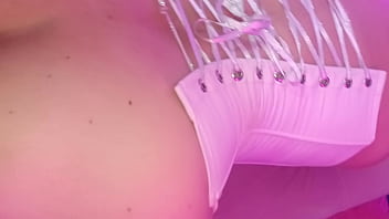 En este bar la camarera te folla si le ofreces algo de dinero solo ella conoce la habitación oculta 2