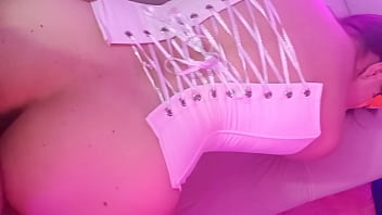 En este bar la camarera te folla si le ofreces algo de dinero solo ella conoce la habitación oculta 2