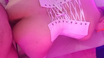 En este bar la camarera te folla si le ofreces algo de dinero solo ella conoce la habitación oculta 2