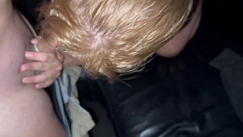 Eu fui com meu novinho no gloryhole da casa de swing em florianópolis dei bem gostoso