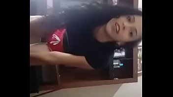 Novinhas do acre dancando funk na live