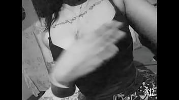 Zorra tatuada urgida por verga