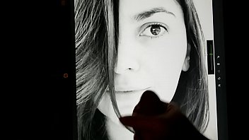 Pretty model gets tributed Pretty model gets tributed