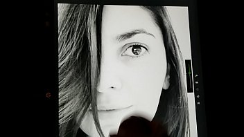 Pretty model gets tributed