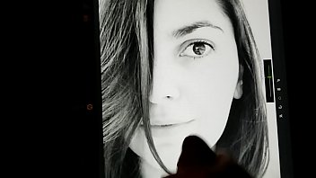 Pretty model gets tributed