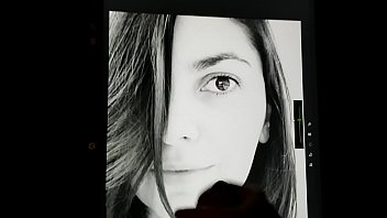 Pretty model gets tributed