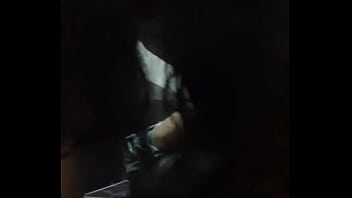 Abre y cierra su culo