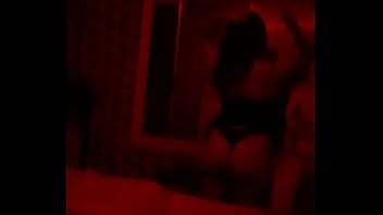 Que bela bunda ela tem vou me acabar