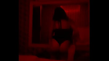 Que bela bunda ela tem vou me acabar