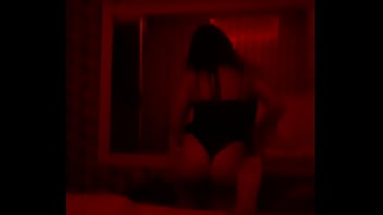 Que bela bunda ela tem vou me acabar