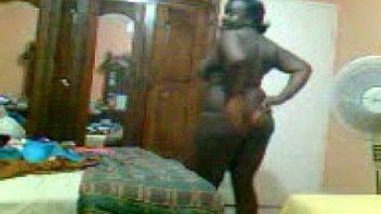 Fat chick dance up a storm