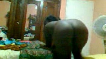 Fat chick dance up a storm