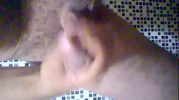 Punhetinha com gozada anjinho sfd