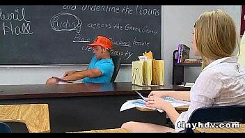 Amazing teen pussy avril hall 2 91