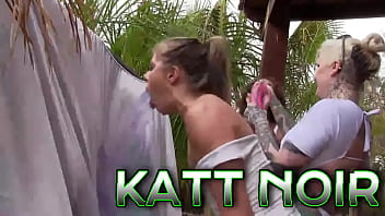 Rainbow puke whore training