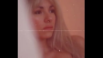 Celeste salas modelando un body para publicidad de ropa interior femenina