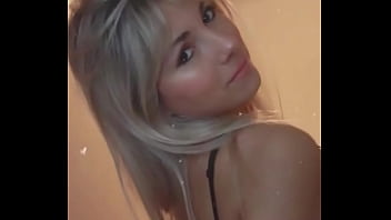 Celeste salas modelando un body para publicidad de ropa interior femenina