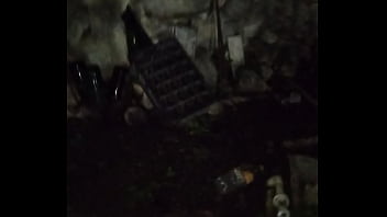 Oliendo calzones de mi tia la maestra de rico culo