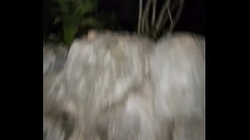 Oliendo calzones de mi tia la maestra de rico culo