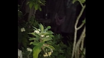 Oliendo calzones de mi tia la maestra de rico culo