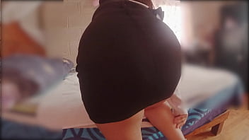 Masaje de nalgas a madrastra se nota que a el le agrada la idea Masaje de nalgas a madrastra se nota que a el le agrada la idea