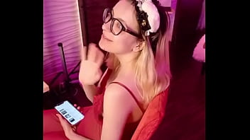 #stream behind the scenes ; i like #petplay and all kind of that #roleplay comment somthing under my 5 posts and il