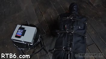 Useless doxy is playing her clits