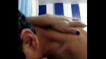 Encima de ella metiéndosela toditita vídeo completo afiliándote