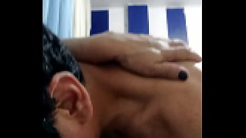 Encima de ella metiéndosela toditita vídeo completo afiliándote