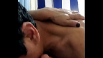 Encima de ella metiéndosela toditita vídeo completo afiliándote