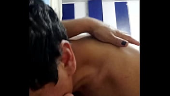 Encima de ella metiéndosela toditita vídeo completo afiliándote