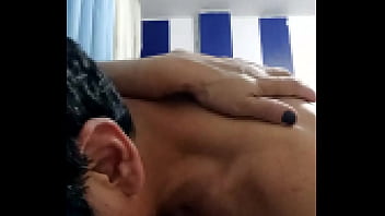 Encima de ella metiéndosela toditita vídeo completo afiliándote