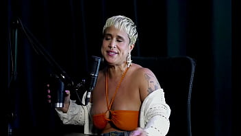 Sofreu em um ensaio e isso a fez criar a just house não é sadio a disputa entre modelos e se sentiu deslocada ao just joana watch sheer red