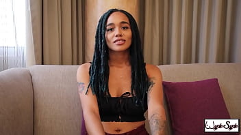 Trimmed pussy bdsm nympho julie kay gets dicked by king noire