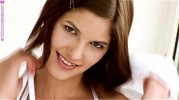 Striptease shower by a sensual babe demi allen