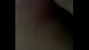 Se moja y me llena de crema la mano