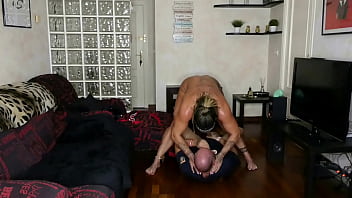 I fuck the policeman who came to arrest me