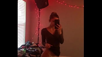 I really ike sucking on a white dick watch til the end