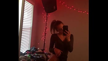 I really ike sucking on a white dick watch til the end