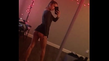 I really ike sucking on a white dick watch til the end