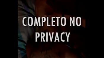 Deixei a morena rabuda toda arrombadavídeo novo no laranjinha link nos comentários