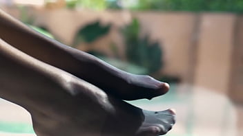 I never knew foot and leg massages could be so alluring